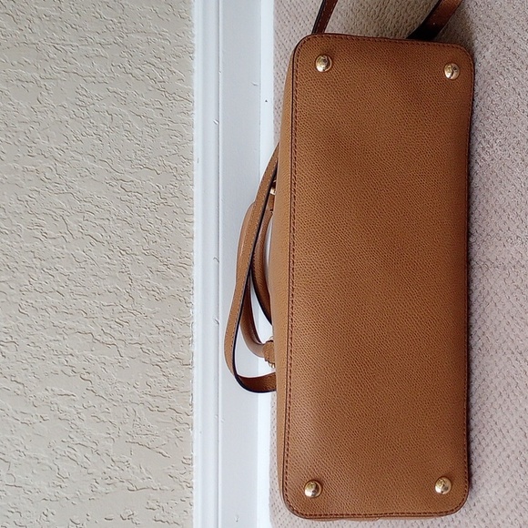 MICHAEL KORS- SAFFIANO LEATHER DOME CROSSBODY BAG - Picture 7 of 10